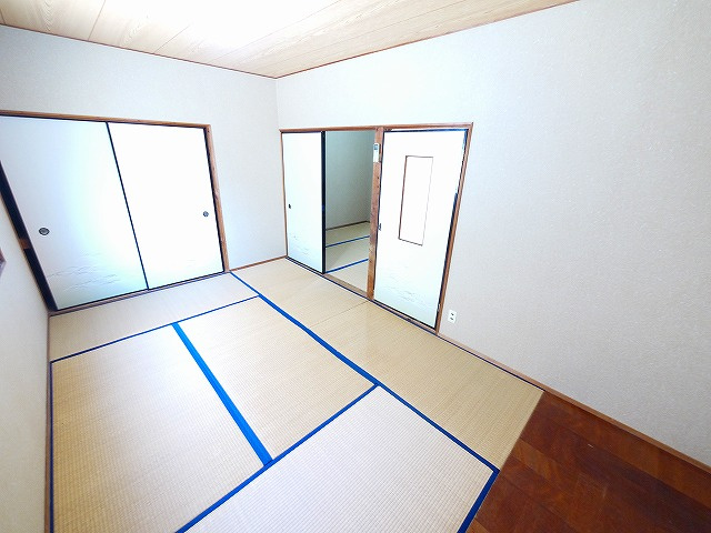 平和荘の和室