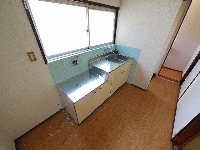 平和荘のキッチン
