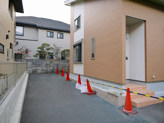 奥戸店舗の駐車場