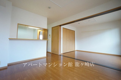 【居間・リビング】 | ルーチェ・デル・ソーレ