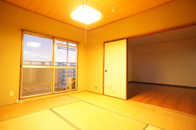 取手中央タウンF棟の和室