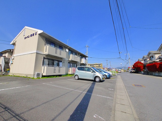 シャイン菅原Ⅱの駐車場