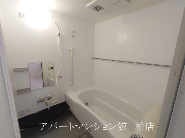 センターフィールドＢの浴室