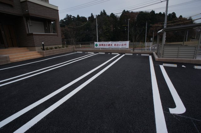 シェーヌⅡの駐車場