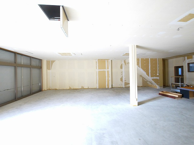 浦西ビルの内装