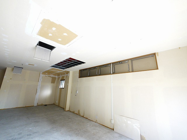 浦西ビルの内装