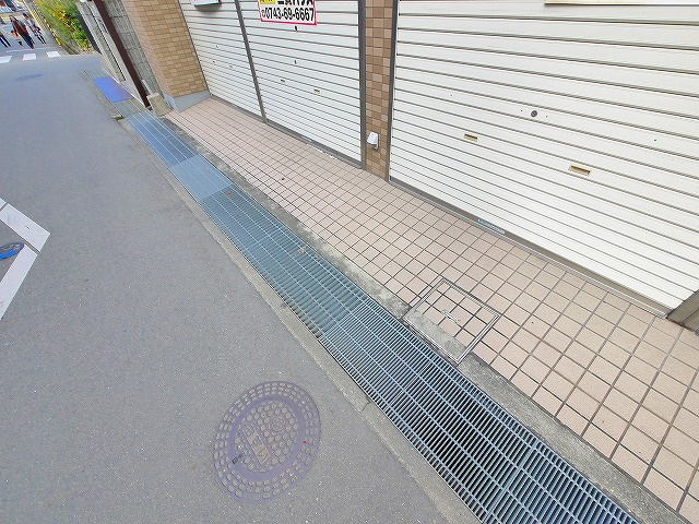 浦西ビルの周辺