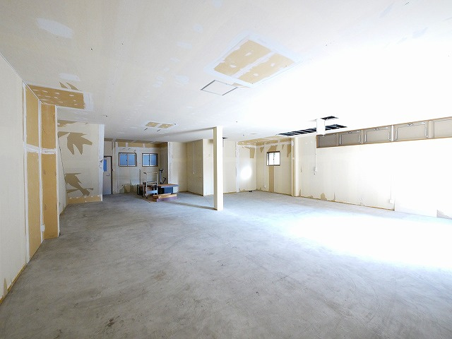 浦西ビルの内装