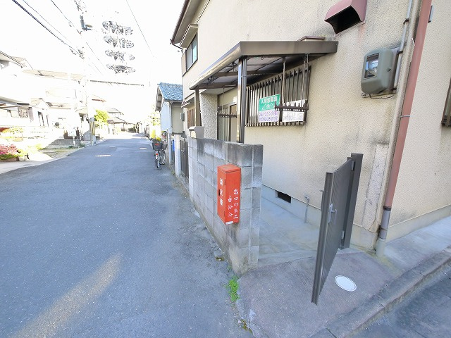 大安寺借家（5丁目）のエントランス