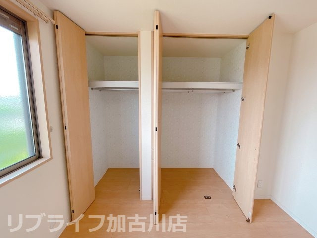 シャーメゾン新野辺の収納|写真は202　左右反転タイプ