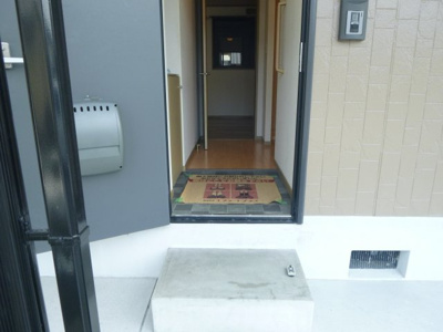 【エントランス】 | ベガ山崎