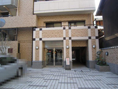 【エントランス】 | ルイシャトレ六角高倉