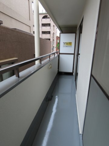 ブールバール塚本IIのバルコニー