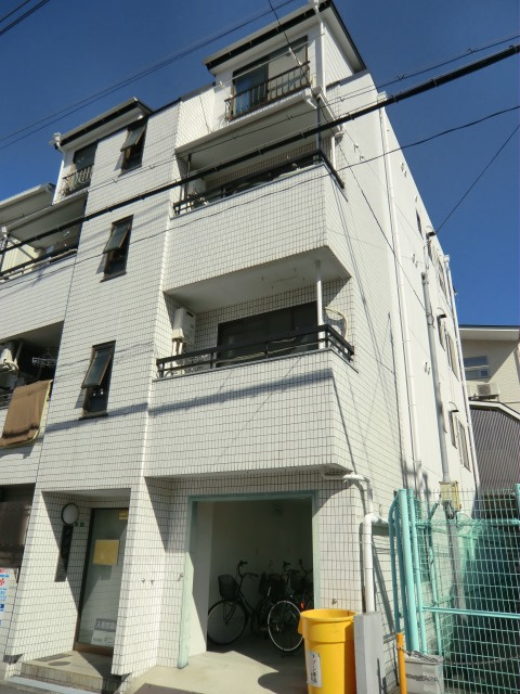 メゾン新高の外観