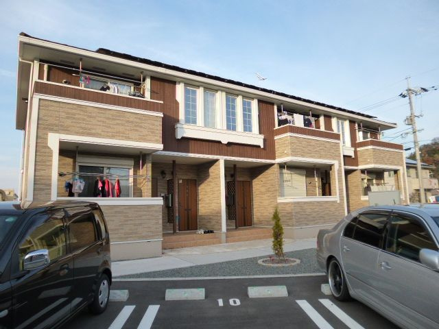 倉敷市福田町浦田のアパートの外観