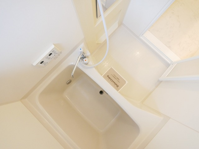 リビングタウン新大宮　Ｂ棟の浴室|日々の疲れを癒すお風呂付です