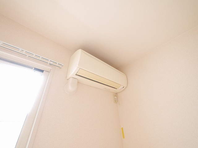 リビングタウン新大宮　Ｂ棟の設備|エアコンです
