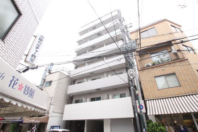 プレシオ小阪の外観