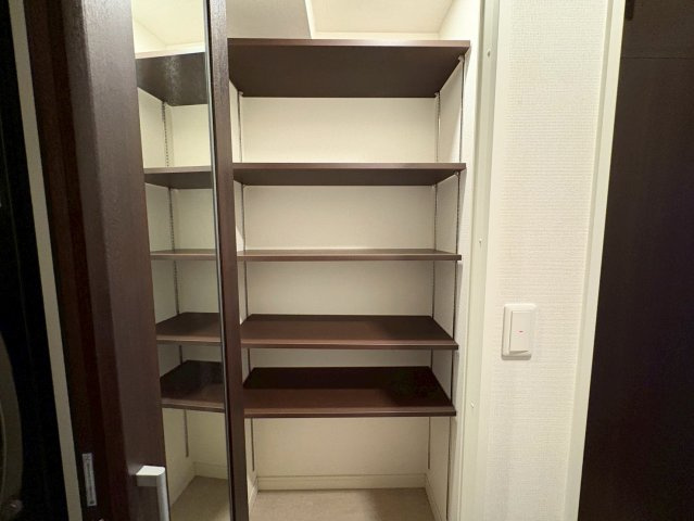 プレシオ小阪の収納