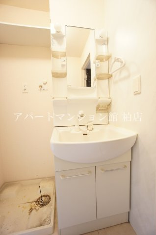 プラシデスＢ棟の独立洗面台