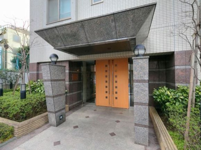 【エントランス】 | アビテ市ヶ谷納戸町