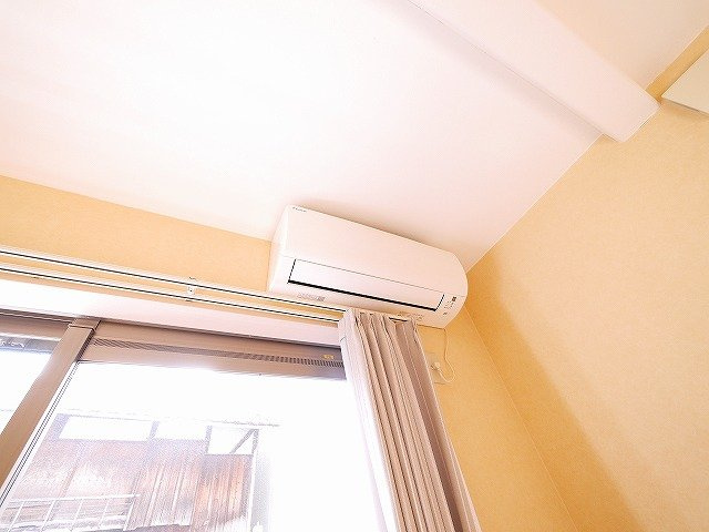 プレジール（西大寺小坊町）の設備|エアコン一台付き