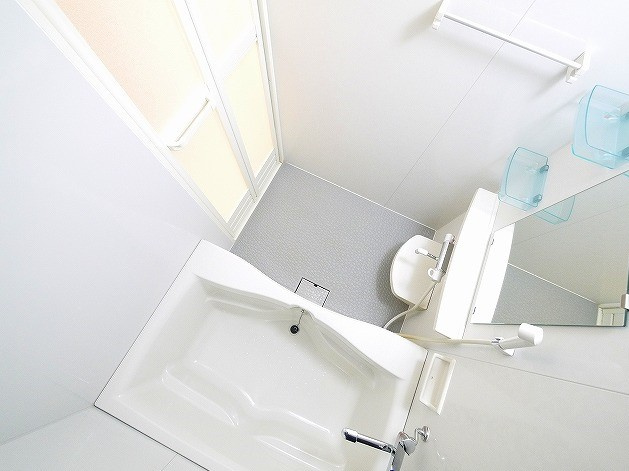 プレジール（西大寺小坊町）の浴室|ゆっくりと入浴できる広さの浴室です