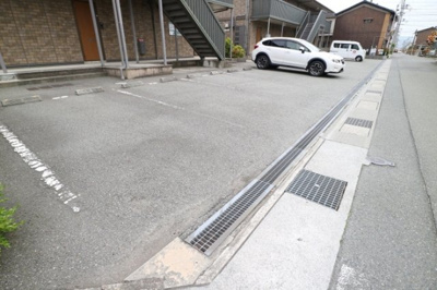 【駐車場】 | クレインウッド恵美酒