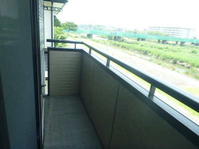 【バルコニー】 | メゾン・リバーⅡ