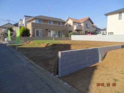 【前面道路含む現地写真】 | さいたま市緑区松木3丁目　売地全2区画