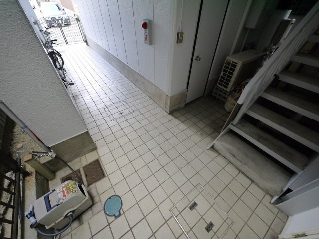 ハイツ・シロのその他共用部分|共用廊下です