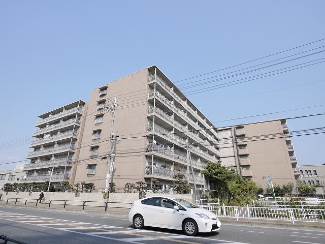 奈良ガーデンハイツの外観|キレイな外観です。