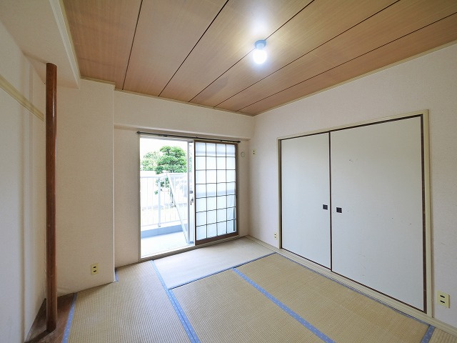 奈良ガーデンハイツのその他共用部分|内装もきれいです