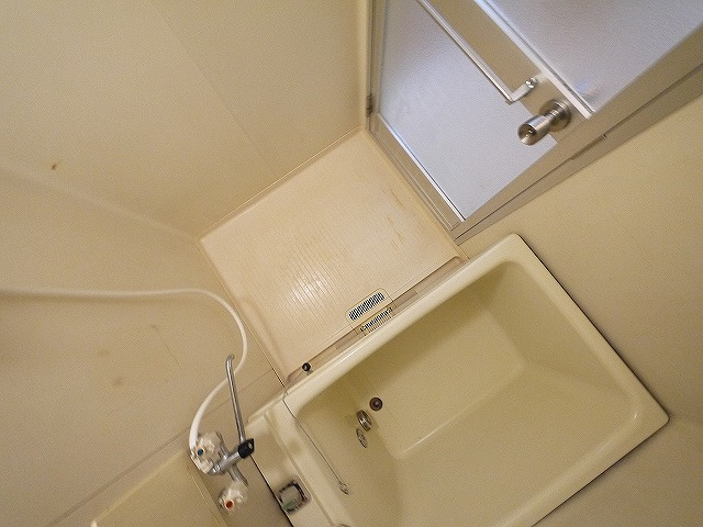 奈良ガーデンハイツの浴室|落ち着いた空間のお風呂です