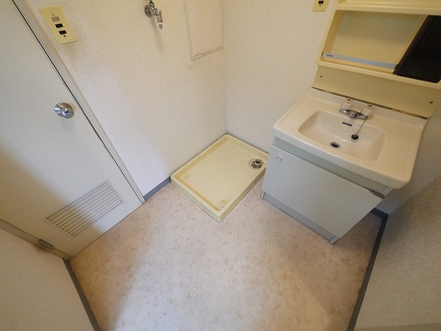 奈良ガーデンハイツの洗面所|洗面所です