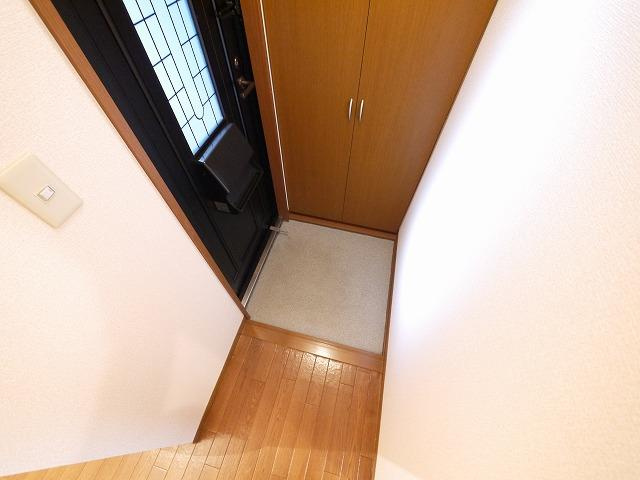 エスポワール（西九条町）の玄関|落ち着いた玄関です