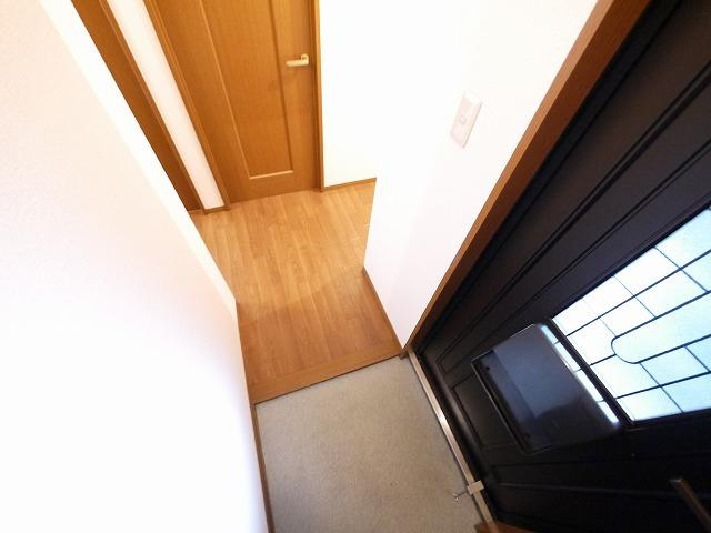 エスポワール（西九条町）の玄関|きれいな玄関です