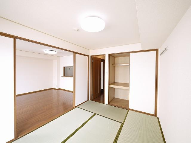 エスポワール（西九条町）の和室|明るい和室です