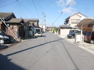 【前面道路含む現地写真】