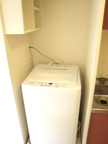 【設備】 | 言問 | 洗濯機が最初から設置され、すぐに使えます。