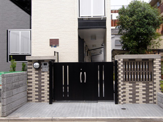 【エントランス】 | 言問 | オートロックゲートです。