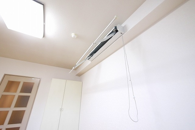 高畑マンションの設備|室内物干し