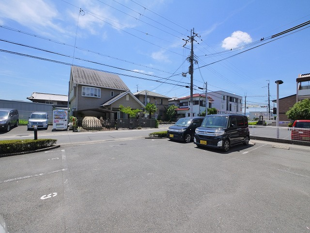 エスポワール アネックスの駐車場|カースペースがあります