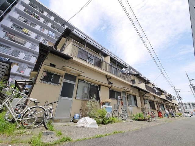 大西道子貸家の外観|キレイな外観です。