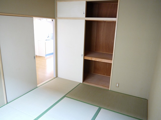 パナメゾン弐番館の収納|たっぷりとした収納スペースです
