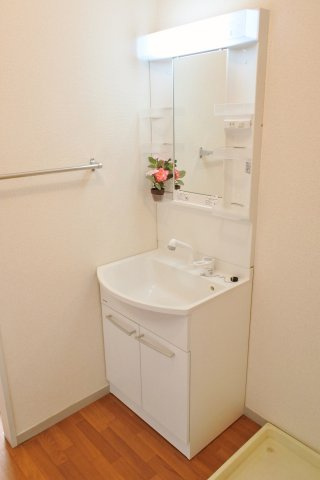 プレミール東郷Bの独立洗面台