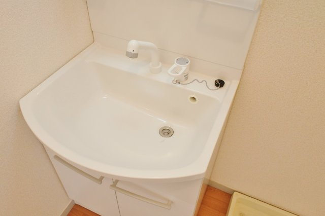 プレミール東郷Bの独立洗面台