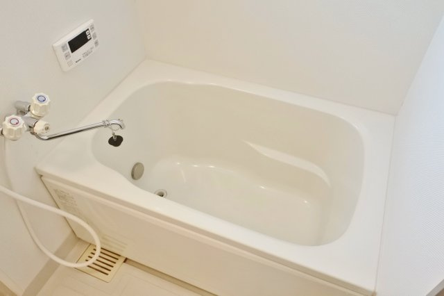 プレミール東郷Bの浴室