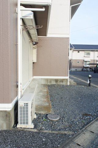プレミール東郷Bの庭
