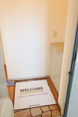 プレミール東郷Bの玄関